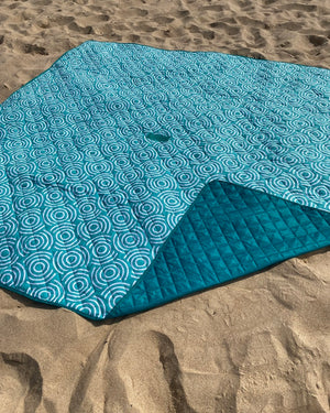 Beach Mat with Umbrella Hole